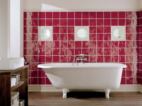 square red tiles bathroom design