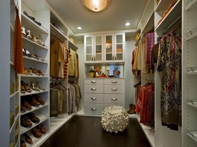 Nice-lighting-closet-organizers-ideas-and-furniture-with-drawers-also-nice-shoes-storage How to organize items in the closet?