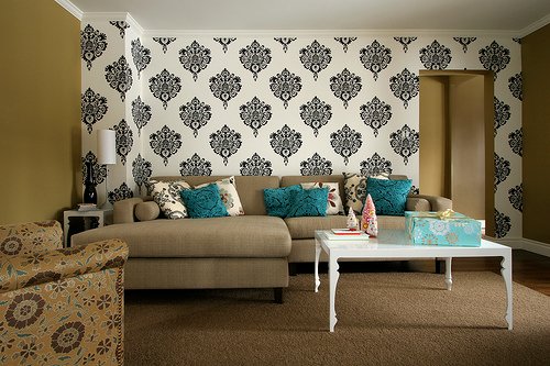 312774-4590237759 How wallpaper can change the look of the room?