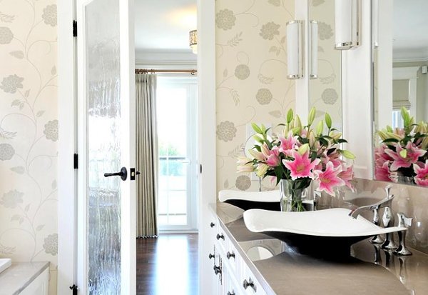 Modern-floral-bathroom How to style female bathroom?