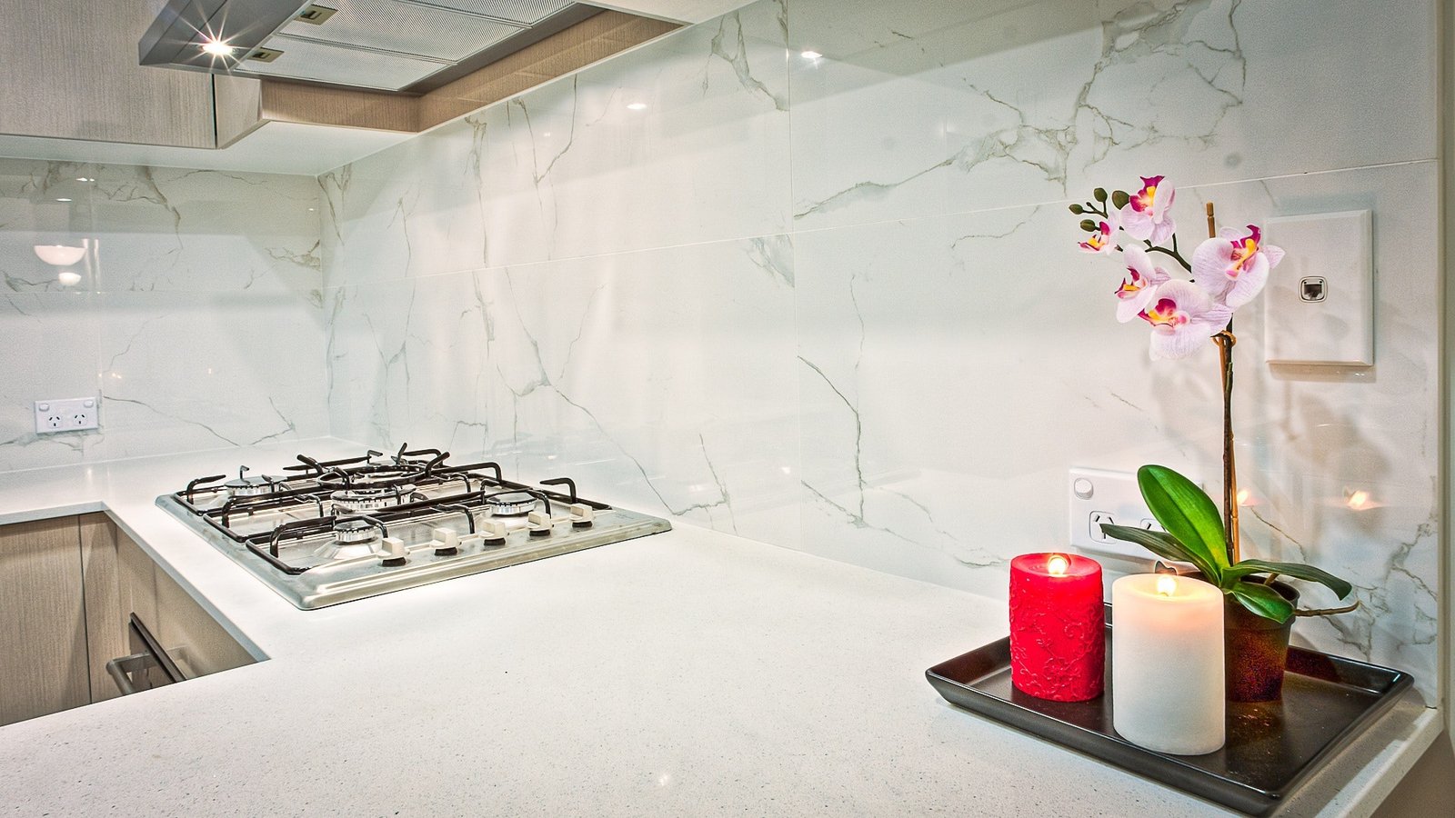 10 Delightful Kitchen Update Ideas For This Summer candles-contemporary-decoration-furniture-210687 candles-contemporary-decoration-furniture-210687 10 Delightful Kitchen Update Ideas For This Summer